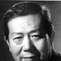 年轻美女2020